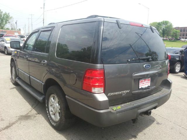 Ford Expedition 2004 photo 7