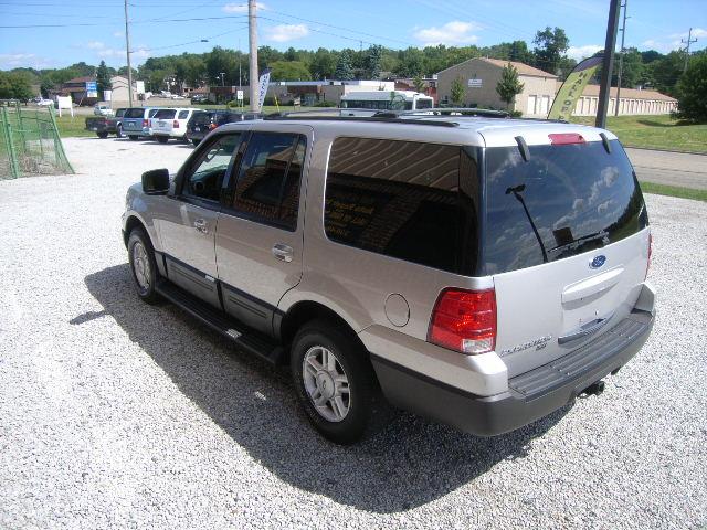Ford Expedition 2004 photo 3