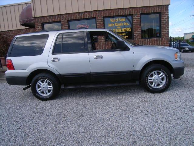 Ford Expedition 2004 photo 4