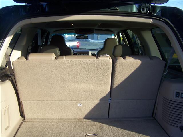 Ford Expedition 2004 photo 3