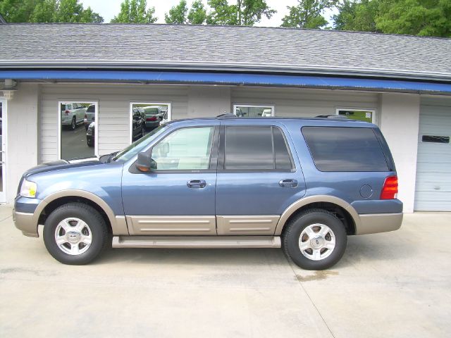 Ford Expedition 2004 photo 4