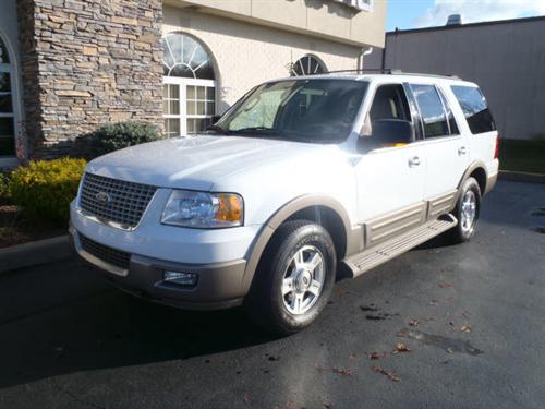 Ford Expedition 2004 photo 1