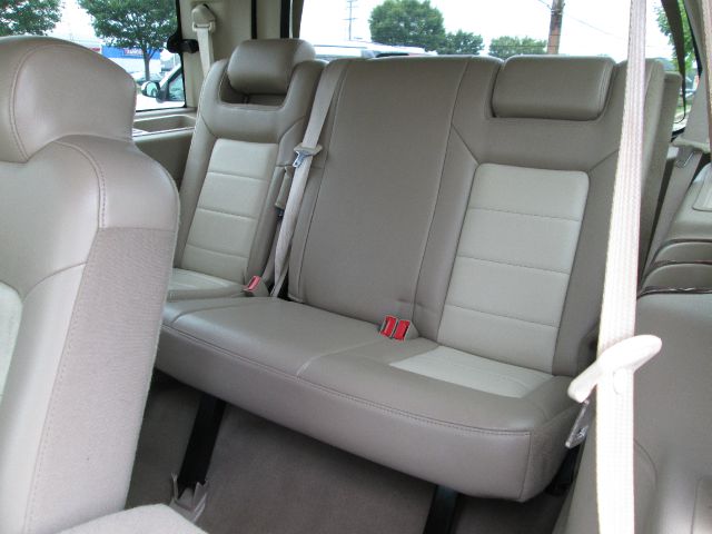 Ford Expedition 2004 photo 4