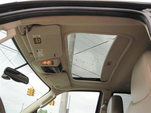 Ford Expedition 2004 photo 2