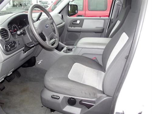 Ford Expedition 2004 photo 3