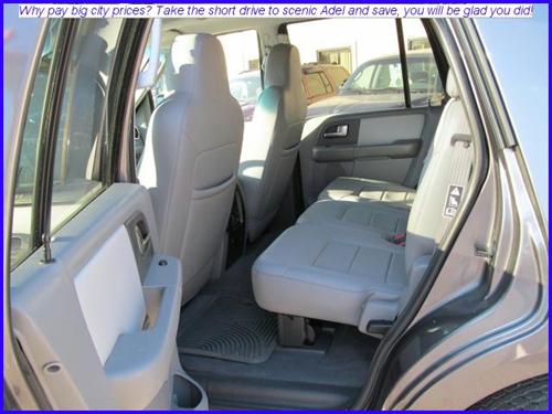 Ford Expedition 2004 photo 1
