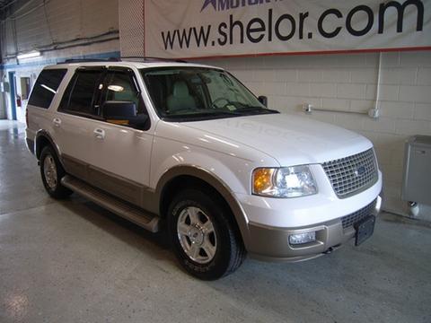 Ford Expedition 2004 photo 2