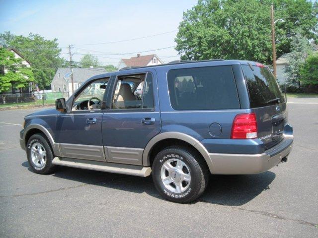 Ford Expedition 2004 photo 3
