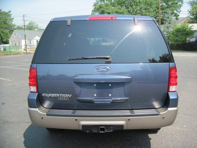 Ford Expedition 2004 photo 5