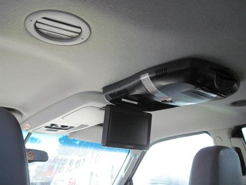 Ford Expedition 2004 photo 2