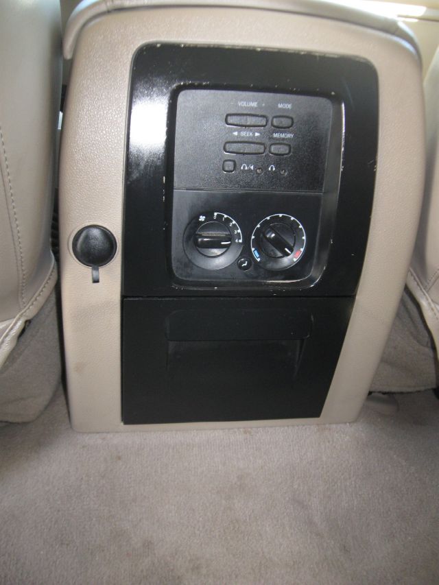 Ford Expedition 2004 photo 18