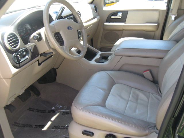 Ford Expedition 2004 photo 5