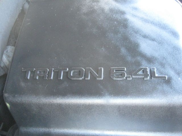 Ford Expedition 2004 photo 9