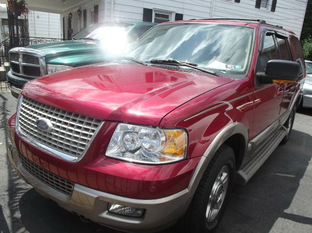 Ford Expedition 2004 photo 3