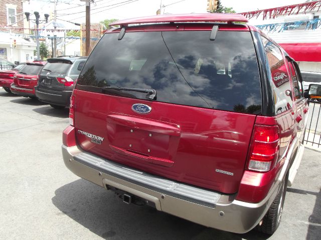 Ford Expedition 2004 photo 4