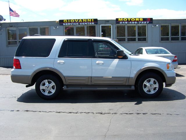 Ford Expedition 2004 photo 1
