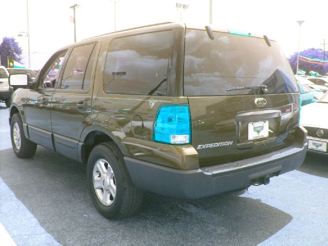 Ford Expedition 2004 photo 10