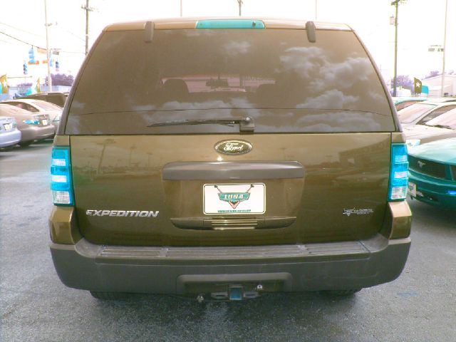 Ford Expedition 2004 photo 40