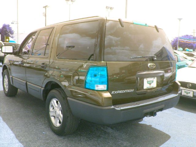 Ford Expedition 2004 photo 41