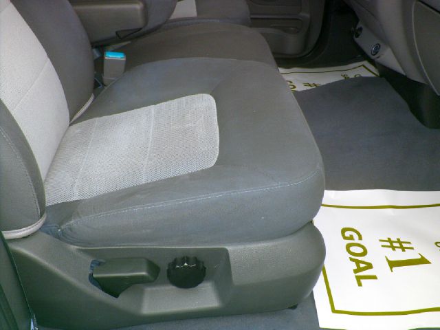 Ford Expedition 2004 photo 42