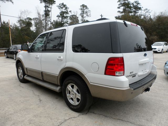 Ford Expedition 2004 photo 1