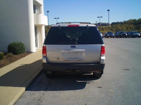 Ford Expedition 2004 photo 1