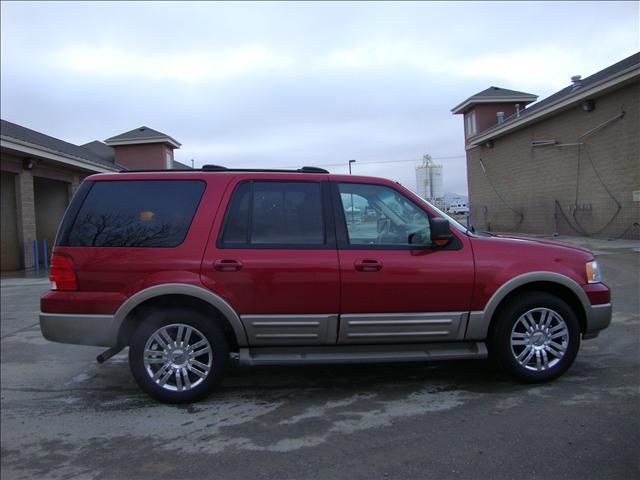 Ford Expedition 2004 photo 1