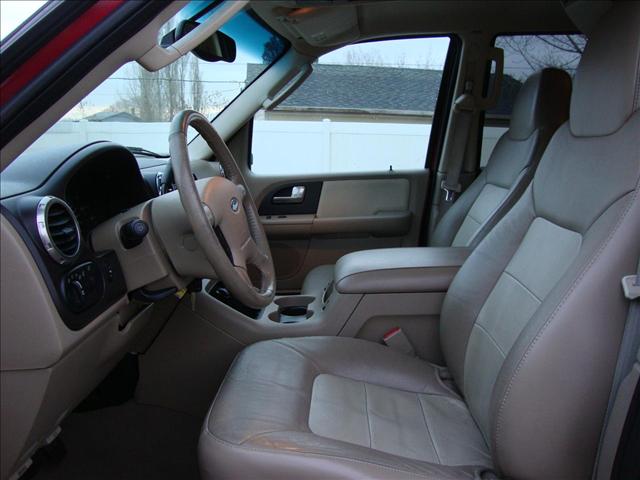 Ford Expedition 2004 photo 4