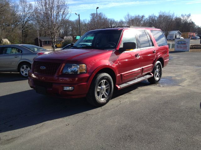Ford Expedition 2004 photo 3