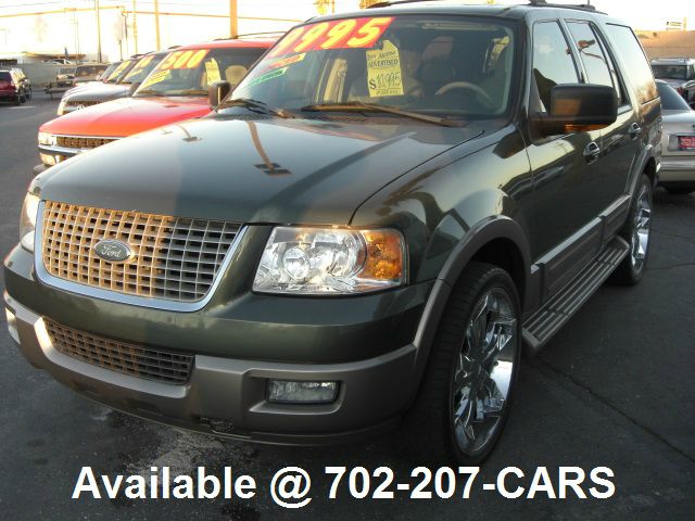Ford Expedition 2004 photo 4