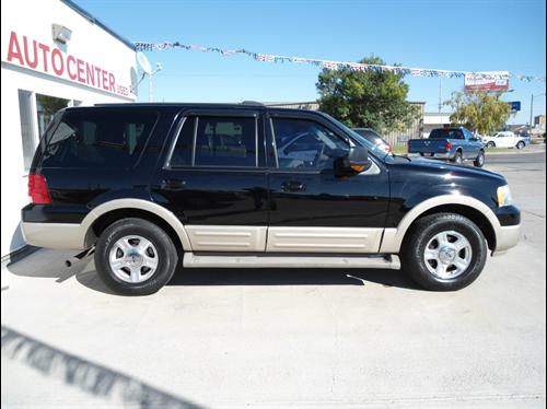 Ford Expedition 2004 photo 2