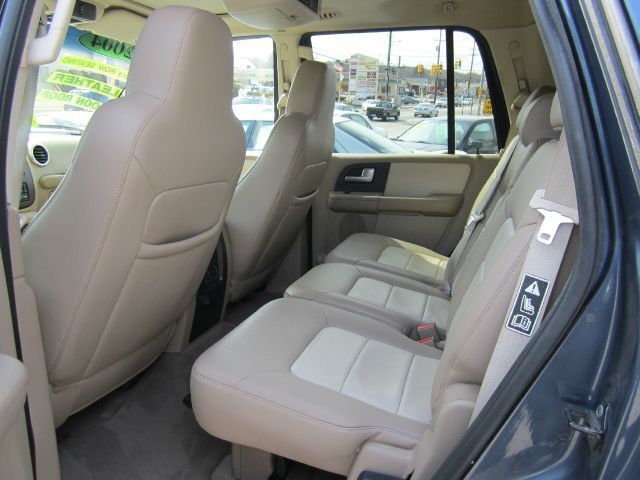 Ford Expedition 2004 photo 5