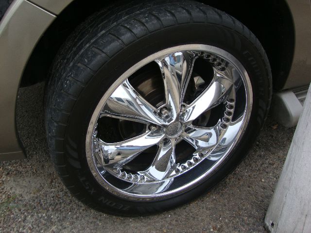 Ford Expedition 2004 photo 5