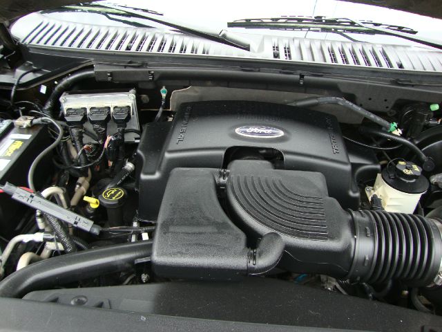 Ford Expedition 2004 photo 6