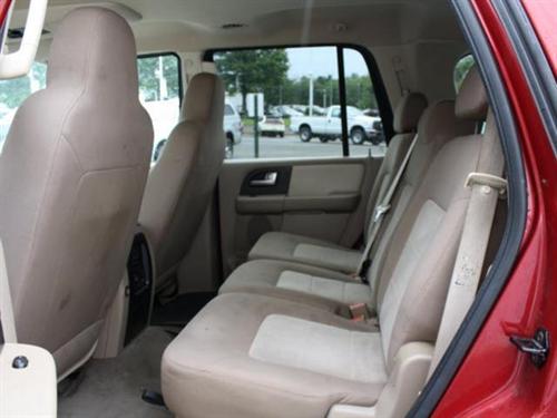 Ford Expedition 2004 photo 2