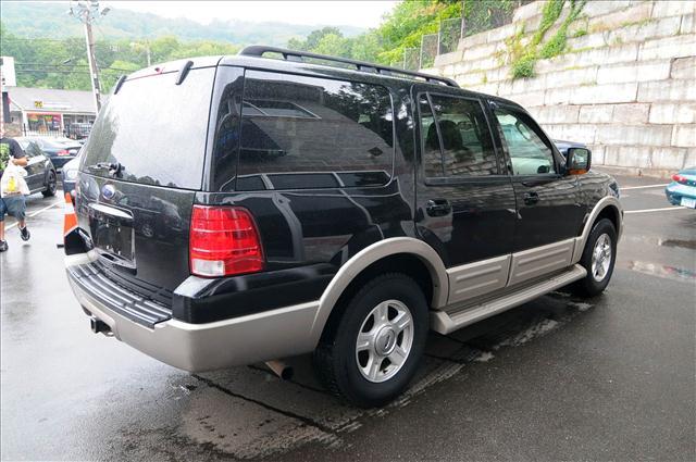 Ford Expedition 2005 photo 2