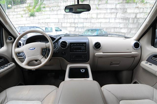 Ford Expedition 2005 photo 5
