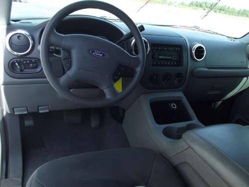 Ford Expedition 2005 photo 3