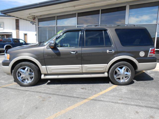 Ford Expedition 2005 photo 2
