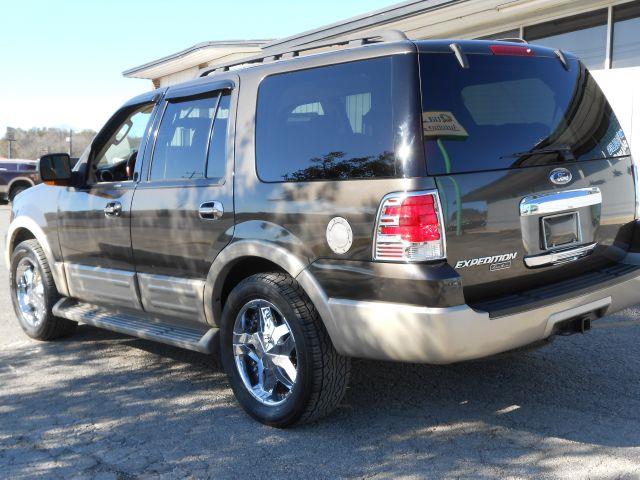 Ford Expedition 2005 photo 4