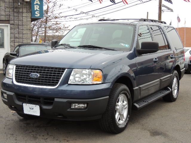 Ford Expedition 2005 photo 2
