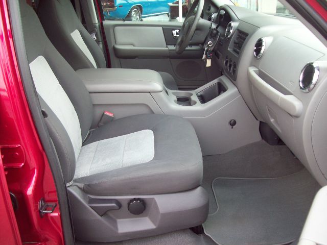Ford Expedition 2005 photo 15