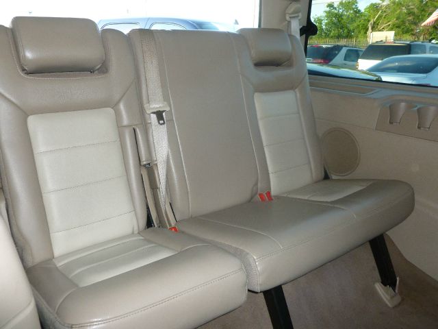 Ford Expedition 2005 photo 24
