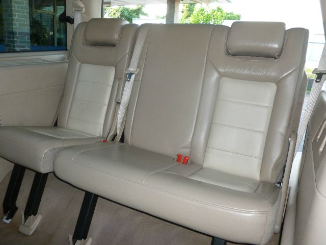 Ford Expedition 2005 photo 28