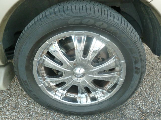 Ford Expedition 2005 photo 8