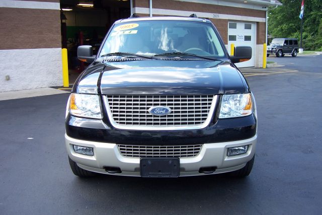 Ford Expedition 2005 photo 3