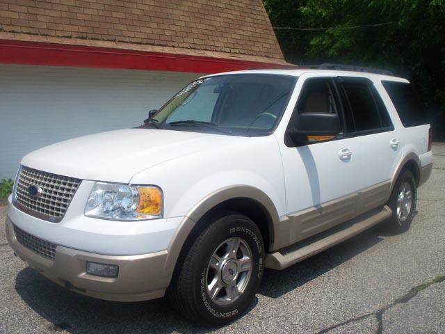 Ford Expedition E320 - Extra Sharp Sport Utility