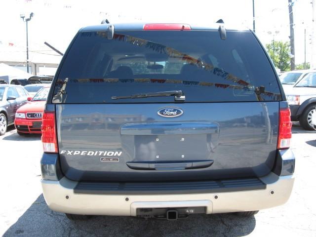 Ford Expedition 2005 photo 4