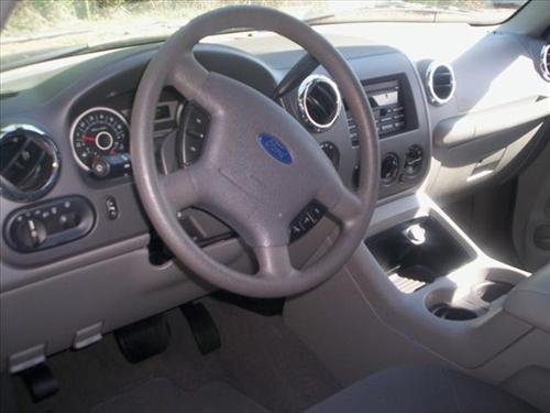 Ford Expedition 2005 photo 4