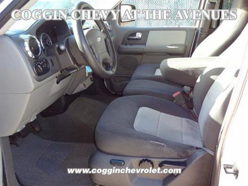 Ford Expedition 2005 photo 3